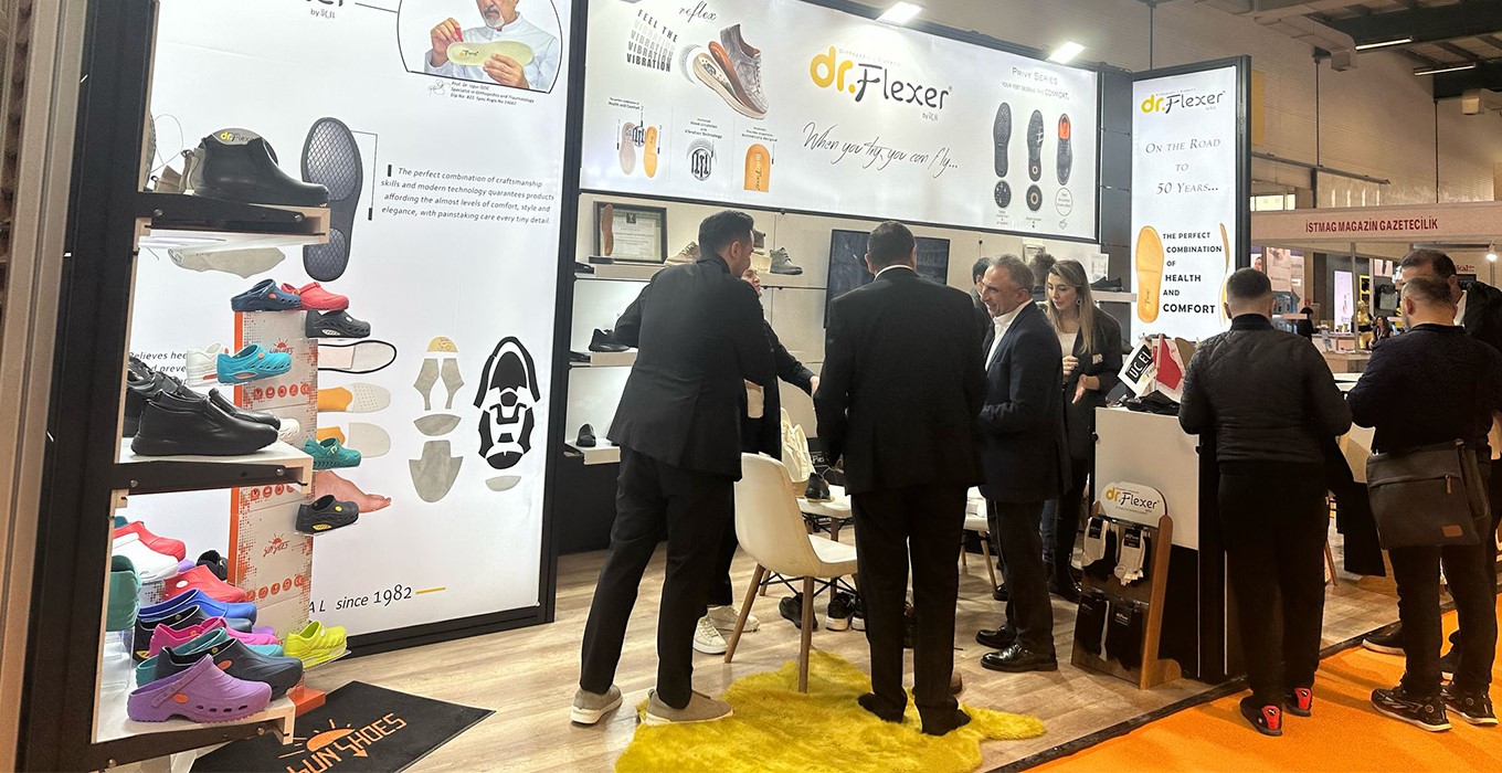 Maxima Fuar Standı Dr.Flexer Expomed Fuarı 2025